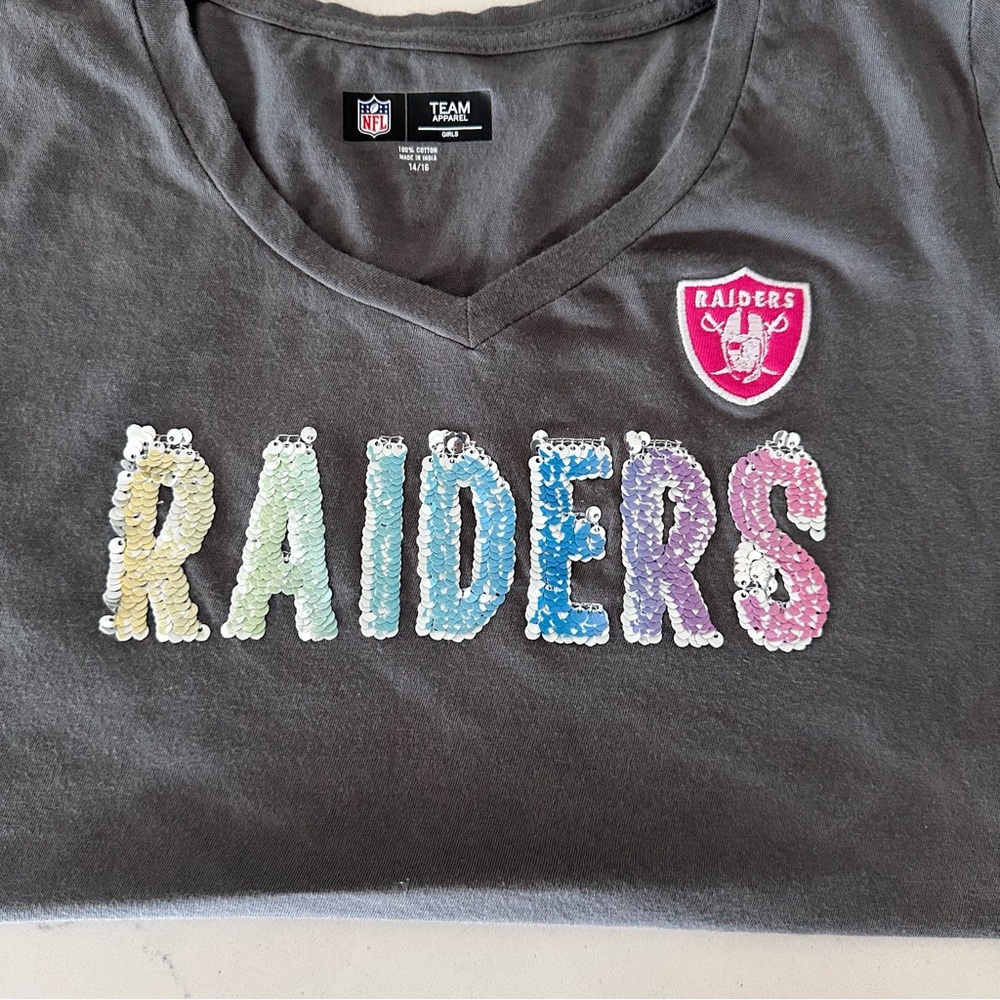 NFL Gray Raiders Short Sleeve Tee